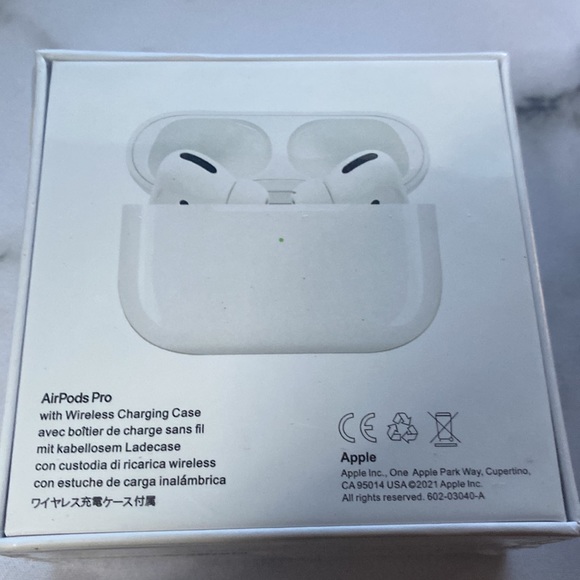 Air Pod Pros - Picture 3 of 4